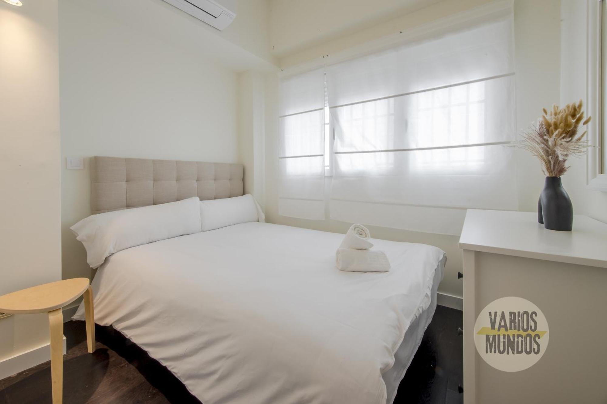Tiny Apt Para 3Pax En La Plaza De Chueca Madri Exterior foto